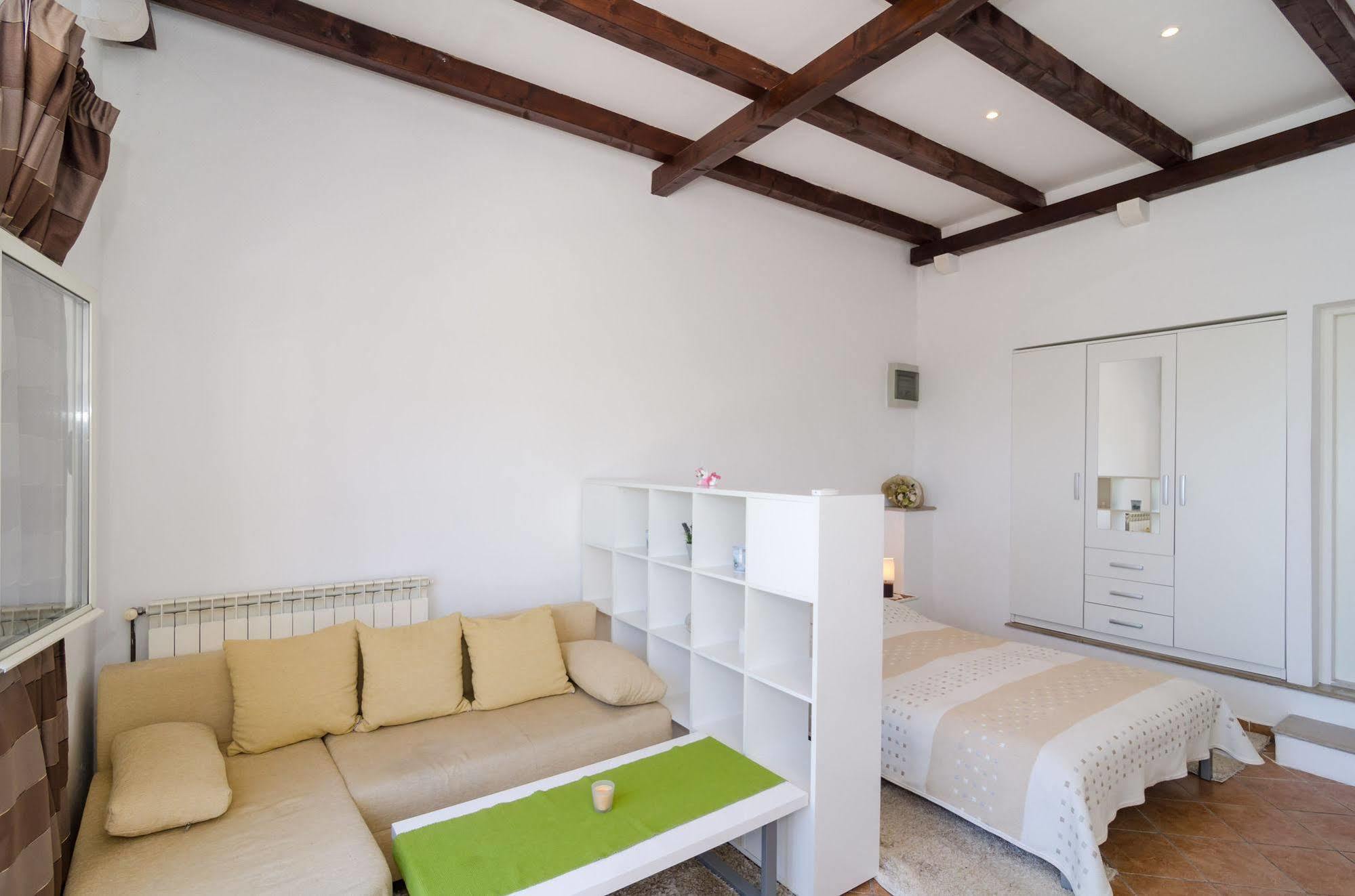 Apartment Arka *